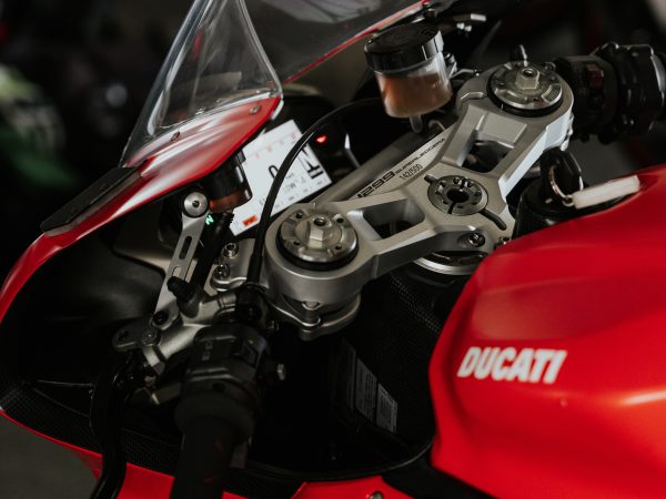 Transforma tu Ducati con estos accesorios impresionantes: Descubre las opciones que no te puedes perder